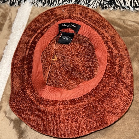 🌹NWOT:MARCUS ADLER NY RUST FELT HAT - Picture 3 of 5